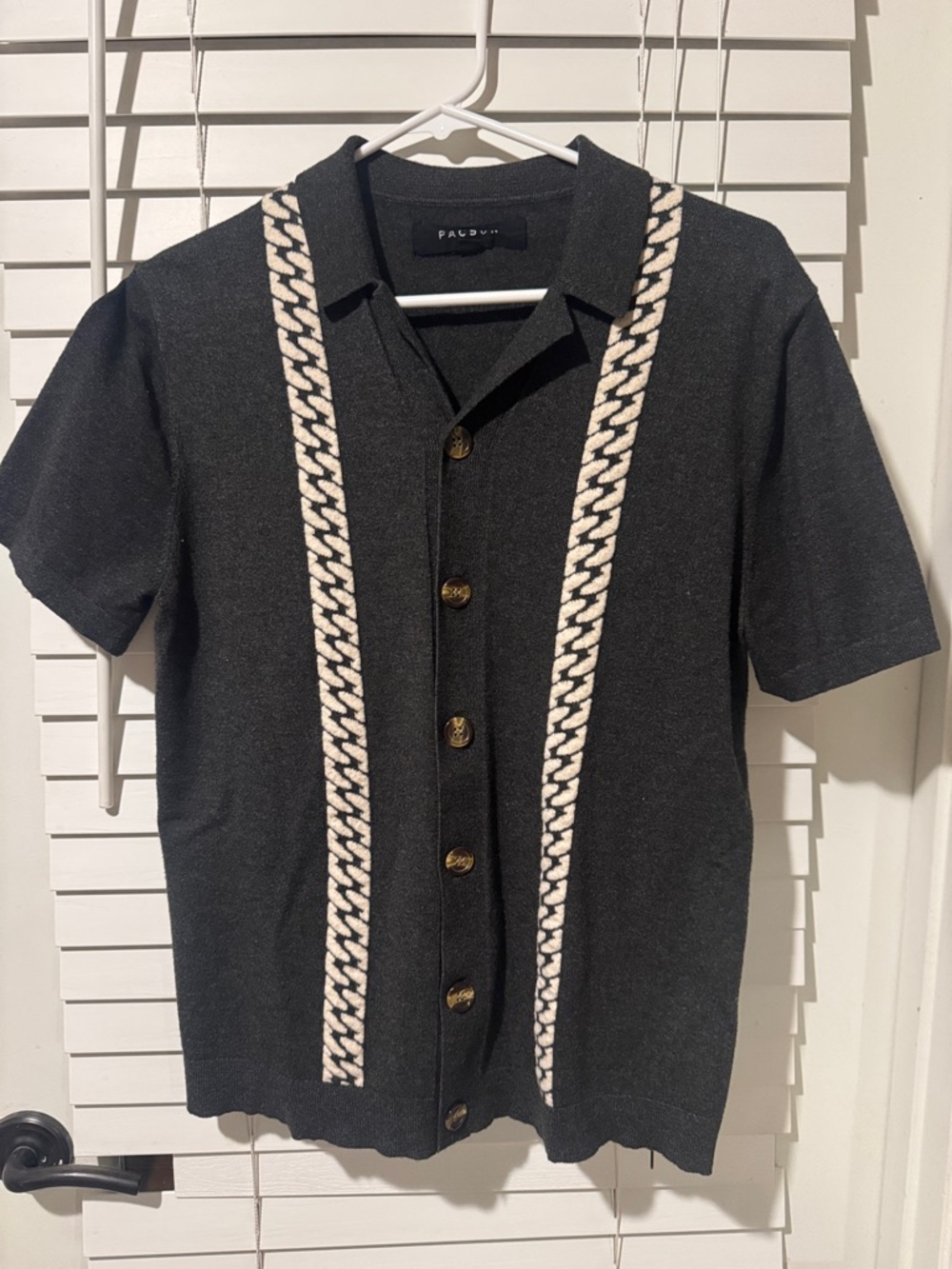 PacSun Black Short-Sleeve Button-Down Shirt with Cream Chain Panels